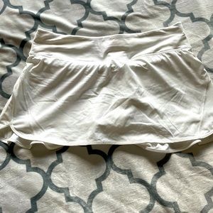 Lululemon white skirt size 8